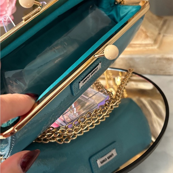 Miu Miu Turquoise Patent Leather kiss lock Clutch with crossbody strap NIB - Picture 13 of 14